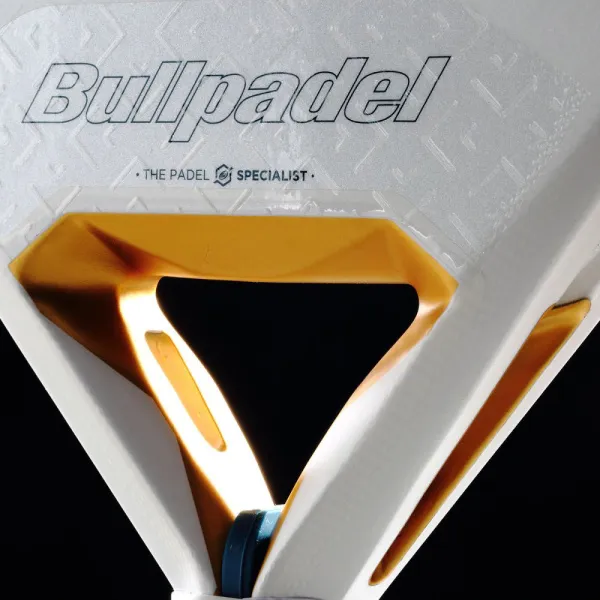 Ракетка для падела BULLPADEL Pearl 26, 493804, для профессионалов, карбон, бело-серый за 35&nbsp;929.50 ₽ в Грозном